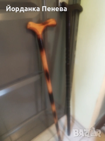 Продавам бастун.10 евро за брой.Само за Варна.