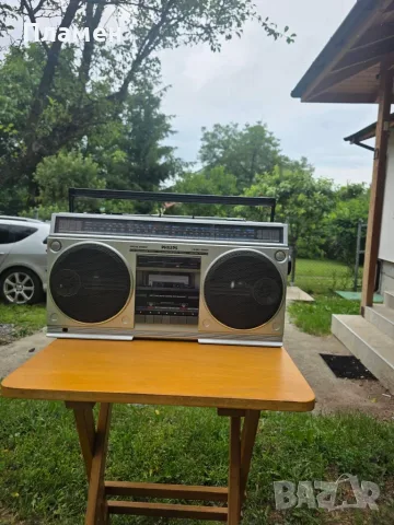 Продавам Philips D8434.