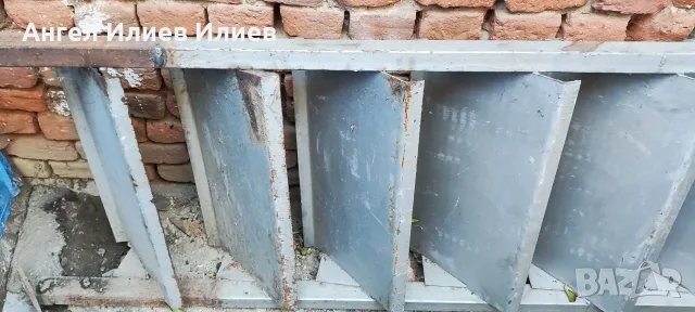 Продавам метална масивна стълба , снимка 4 - Стелажи и щандове - 56020217