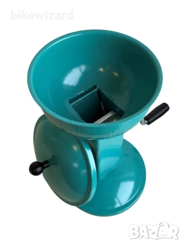 Ръчна лешникотрошачка Uzman с  манивела НОВА, снимка 5 - Други стоки за дома - 53720003