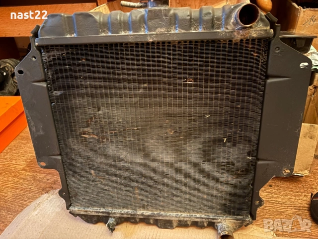 Воден радиатор-(меден) за Сузуки Самурай 1.3 , снимка 2 - Части - 53741482