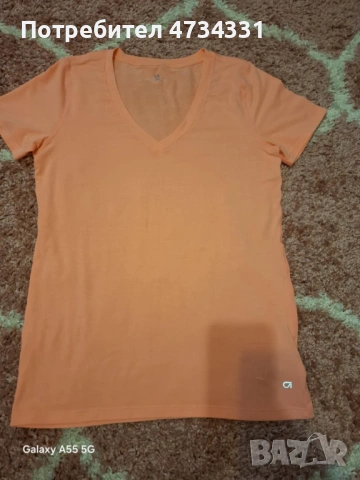 GAP Дамска Тениска, снимка 3 - Тениски - 53585279