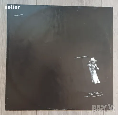 Предлагам ви една плоча на ALICE COOPER:  Alice Cooper  ‎– The Alice Cooper Show Издание 🇬🇧 UK 197, снимка 4 - Грамофонни плочи - 49915344