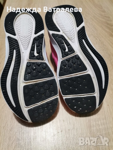 Детски маратонки Nike , снимка 4 - Детски маратонки - 52956811