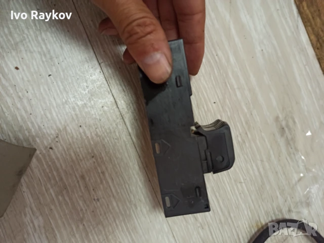 Бутони ел. съкла Nissan Micra (K12) 1.0 , десни, снимка 2 - Части - 51384936