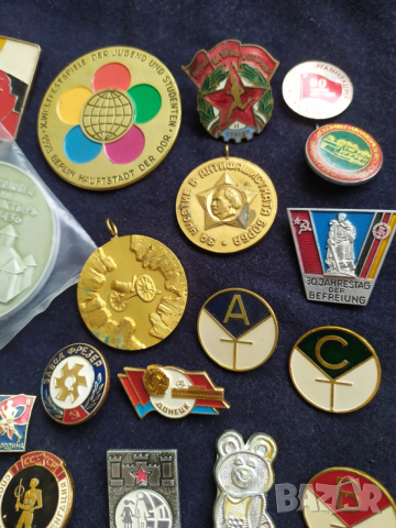 Ретро значки, плакети и медали , снимка 2 - Антикварни и старинни предмети - 53642511