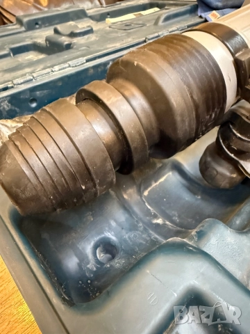 Къртач BOSCH GSH 11 VC, снимка 7 - Други инструменти - 52337093