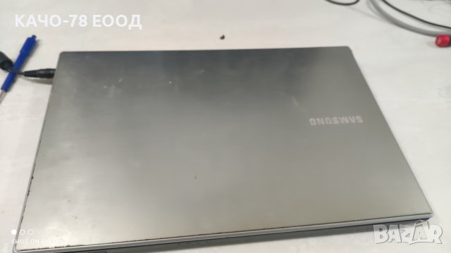 Лаптоп Samsung NP300V5Z, снимка 5 - Части за лаптопи - 41875740