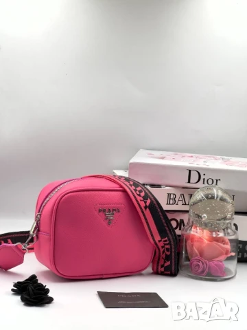 чанти prada , снимка 5 - Чанти - 50996546