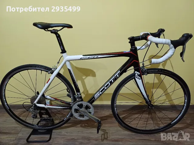 Карбонов шосеен велосипед Scott Comp CR1 