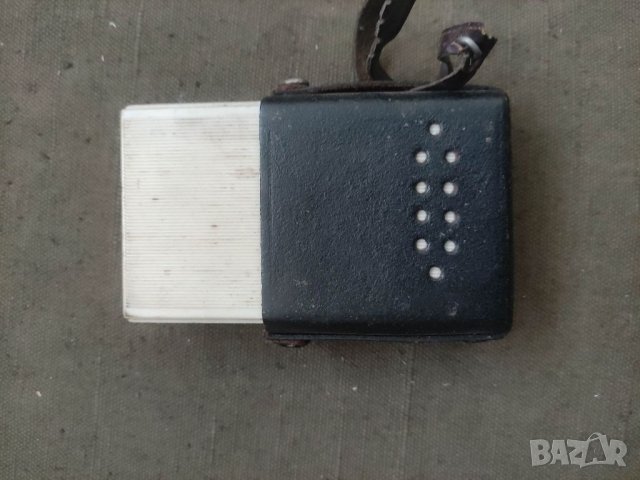 Продавам старо малко радио Rotona  Hong Kong, снимка 3 - Други - 41454283