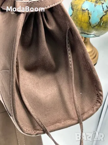 Prad🅰️ дамски чанти Различни цветове , снимка 4 - Чанти - 48625137