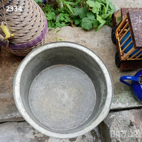 Меден съд с капак , снимка 4 - Антикварни и старинни предмети - 50990554