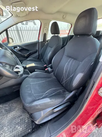 Peugeot 208 1.0i 68hp ZM01 НА ЧАСТИ, снимка 8 - Автомобили и джипове - 47701695