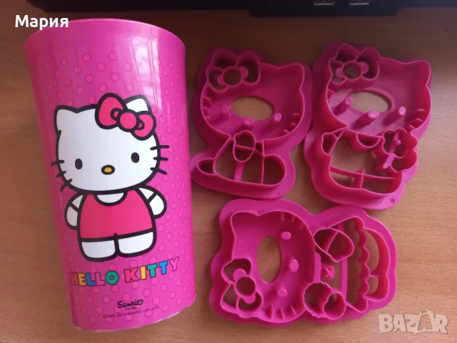 Форма за мъфини, тава и резци Hello Kitty за печива, купа, кошнички, снимка 5 - Форми - 50245715