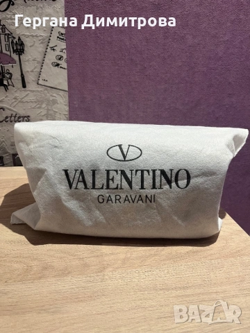 Valentino Garavani – черна чанта, снимка 3 - Чанти - 53222396