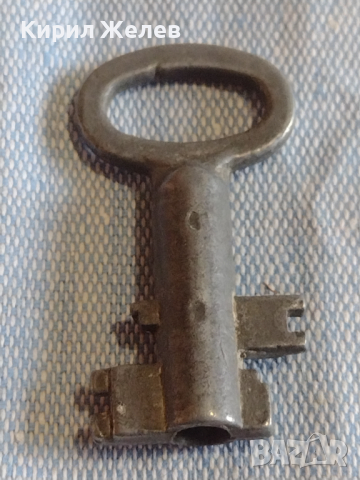 Малко нестандартно ключе старо рядко от соца за КОЛЕКЦИЯ ДЕКОРАЦИЯ 41919, снимка 2 - Други ценни предмети - 44790602