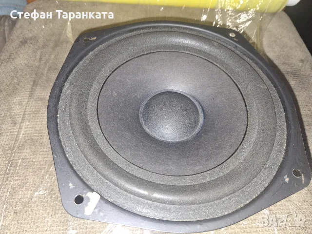 говорител свалян от активен суббуфер 