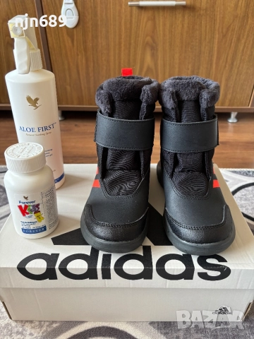 Adidas Winterplay нови, снимка 2 - Детски боти и ботуши - 52643744
