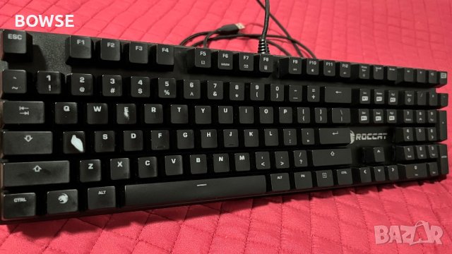 Roccat Suora mechanical keyboard , снимка 3 - Клавиатури и мишки - 41490596