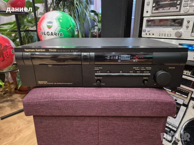 Японски касетен дек harman/kardon TD4200 от 1990 г. с много добър външен вид, без липси и счупвания