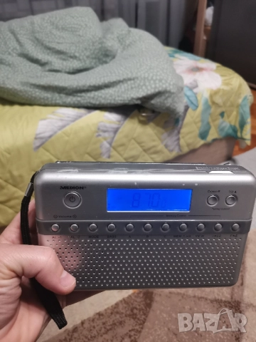 Цифрово радио Medion, с дисплей, часовник, aларма , снимка 3 - Радиокасетофони, транзистори - 52277244