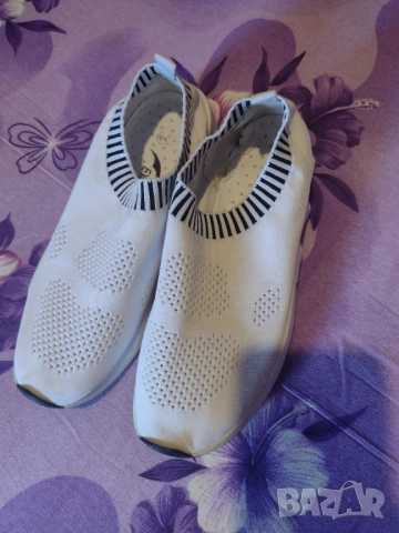 Нови дамски маратонки 39 номер , снимка 8 - Маратонки - 50543203