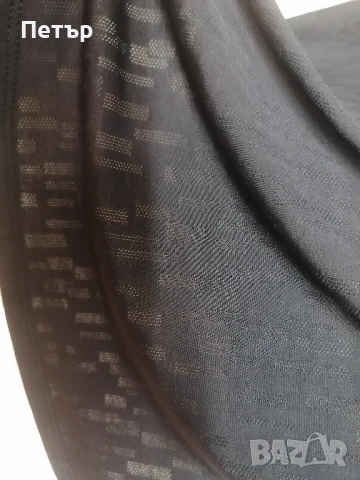 Продавам чисто нова черна дамска лятна ефирна бързосъхнеща тениска Descente , снимка 9 - Тениски - 50700252