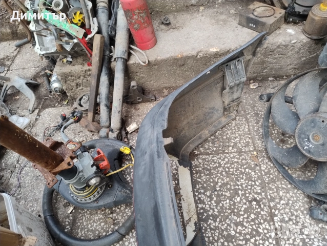 Предна Броня За Фолксваген Голф 3 1994г / VW Golf 3 1994y, снимка 2 - Части - 52798838