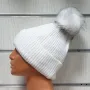 Нова зимна топла дамска шапка Silver Star в бял цвят с пух/помпон, снимка 3