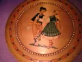 Дървена чиния за стена от соца 1971г народни мотиви фи 25см, снимка 4