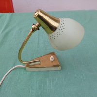 Стара настолна лампа, снимка 1 - Настолни лампи - 36176341