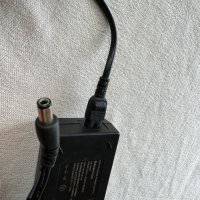 Зарядно 12V 5A  60W , Букса 5.5x2.5 mm, снимка 4 - Кабели и адаптери - 44310711