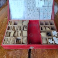 Стара кутия с набор метални букви и цифри, снимка 7 - Други ценни предмети - 38639255