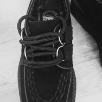 Обувки Underground originals 39, снимка 2 - Дамски ежедневни обувки - 34100489