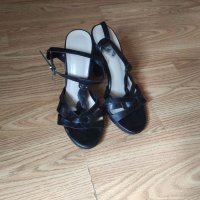 Дамски сандали, снимка 1 - Сандали - 41505300