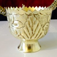 Арабски чаши от месинг,релефни цветя. , снимка 4 - Антикварни и старинни предмети - 40700950