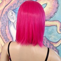 Удивително Дизайнерско Каре Перука в Бонбонено Розов Barbie Цвят КОД 8971, снимка 7 - Аксесоари за коса - 41406038