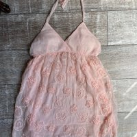 Нежна елегантна ефирна женствена  рокля 3D цветя  в прасковен цвят размер L , снимка 3 - Рокли - 41789785