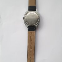 Колекционерски часовник SLAVA 26 JEWELS, снимка 2 - Антикварни и старинни предмети - 44685891