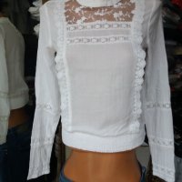 КРАСИВА бяла риза/блуза с дантела и по ръкавите , снимка 1 - Ризи - 38610121