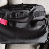 Чанта Lenovo ThinkPad Essential Topload Case за лаптоп до 15.6" (39.6 cm), черна, снимка 8 - Лаптоп аксесоари - 41319826