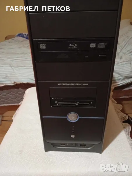 продавам компютър  4ядрен с windos 10, снимка 1