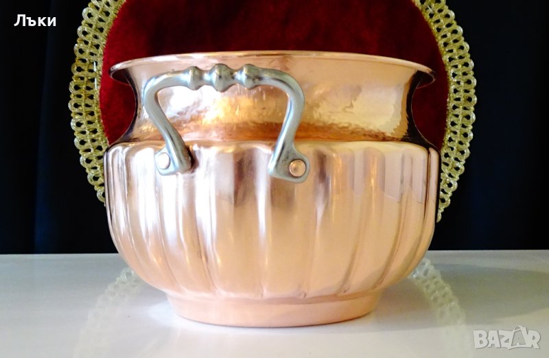 Медна тенджера,чиста червена мед,релеф. , снимка 1