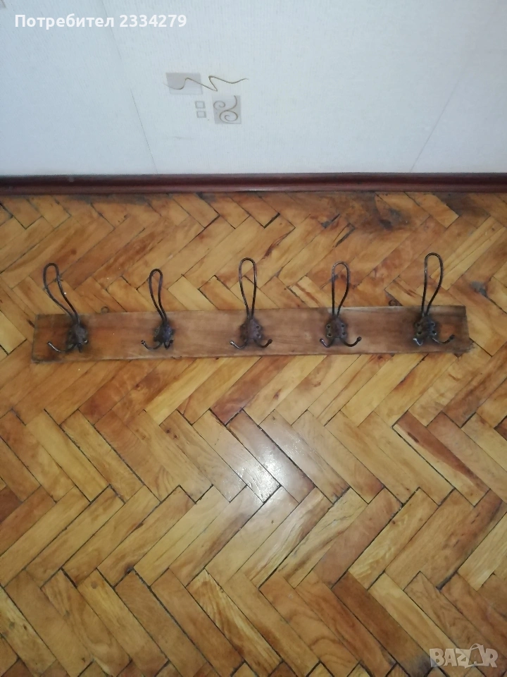 Стара закачалка ръчна изработка от 30-те на миналият век, снимка 1
