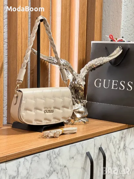 Guess | дамски чанти | различни цветове , снимка 1