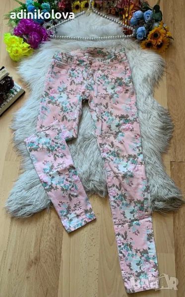 Розови дънки на цветя, снимка 1