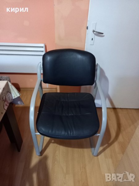 стол с метална основа, снимка 1