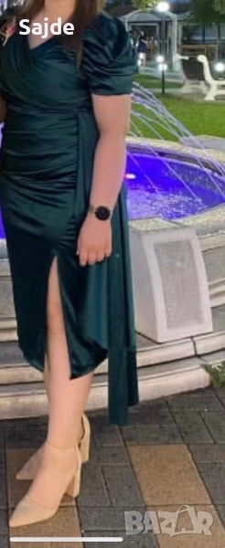 Сатенирата рокля в тъмно зелено, снимка 1