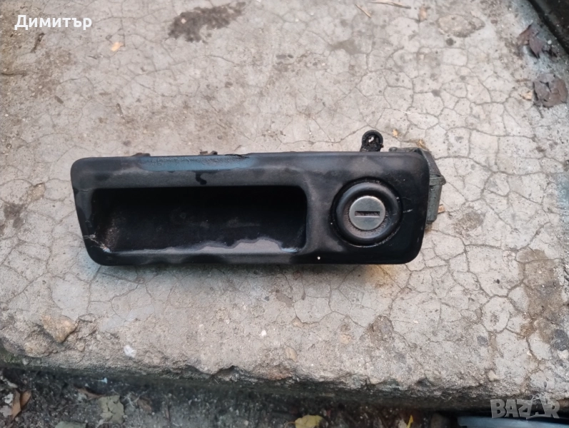 Патрон - Бутон Заден Капак За Фолксваген Голф 3 1996г Комби / VW Golf 3 1996y Combi, снимка 1